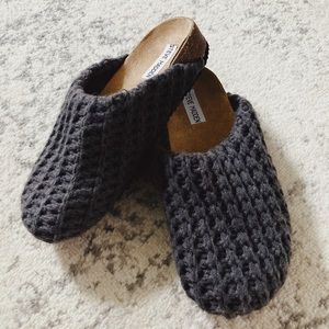 Steve Madden VESA C Clogs